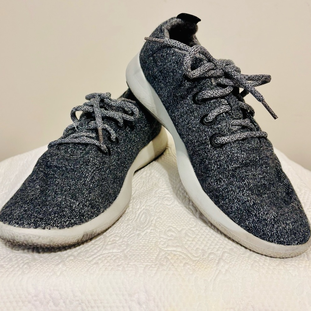 Allbirds The Wool Runners Men's Shoes Size 9 Grey with Light Grey Soles